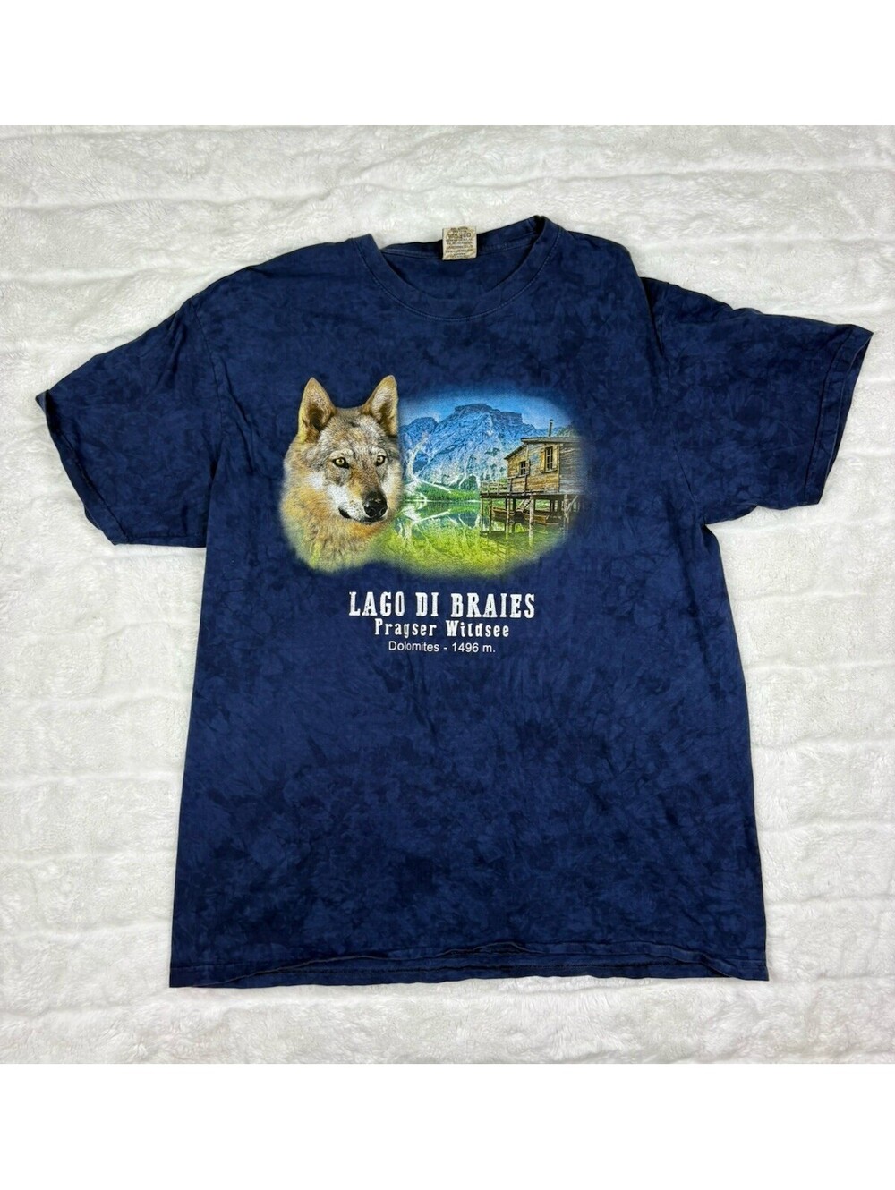 Y2K Wolf Lago di Braies Pragser Wildsee Dolomites Italy Nature Graphic Tee XL